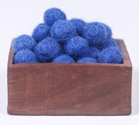 1.5cm Felt Handicraft Natural Wool Balls For Home Decor