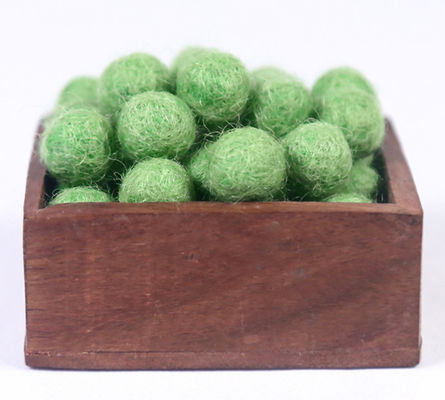 1.5cm Felt Handicraft Natural Wool Balls For Home Decor