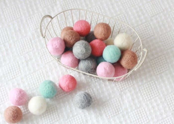 Environmental Friendly Wool Felt Balls Perfect For Garland / Necklaces / Earrings