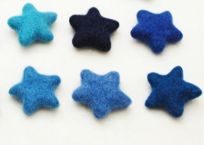 81 Color Soft Wool Felt Balls Cute Star Pattern With Needling / Screen Printing Logo